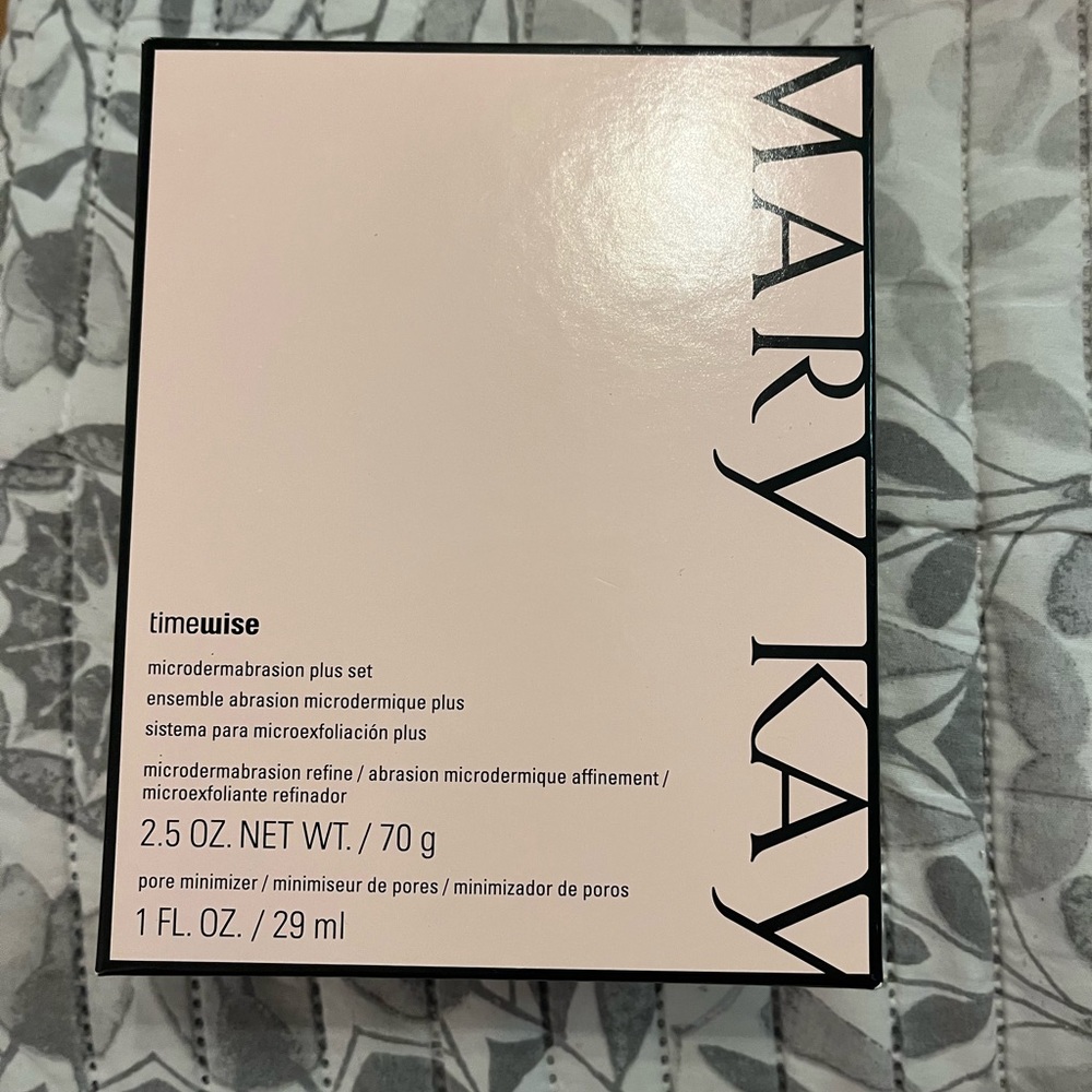 Mary Kay Time-wise Microdermabrasion Plus Set New in Box